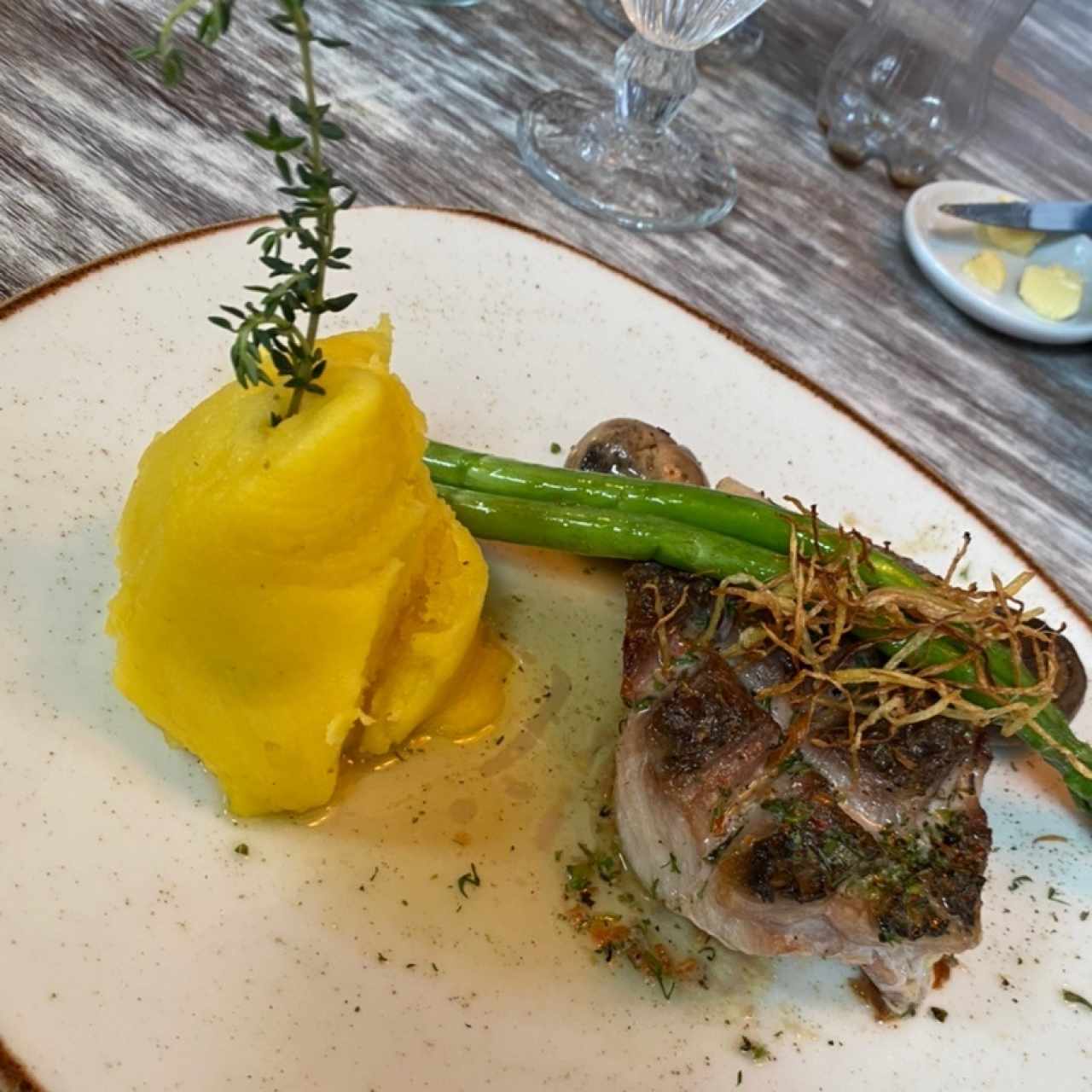 Pescado blanco ( mero) no muy recomendado 
