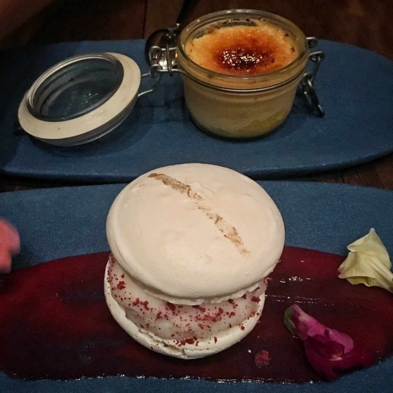 merengon y creme brulee