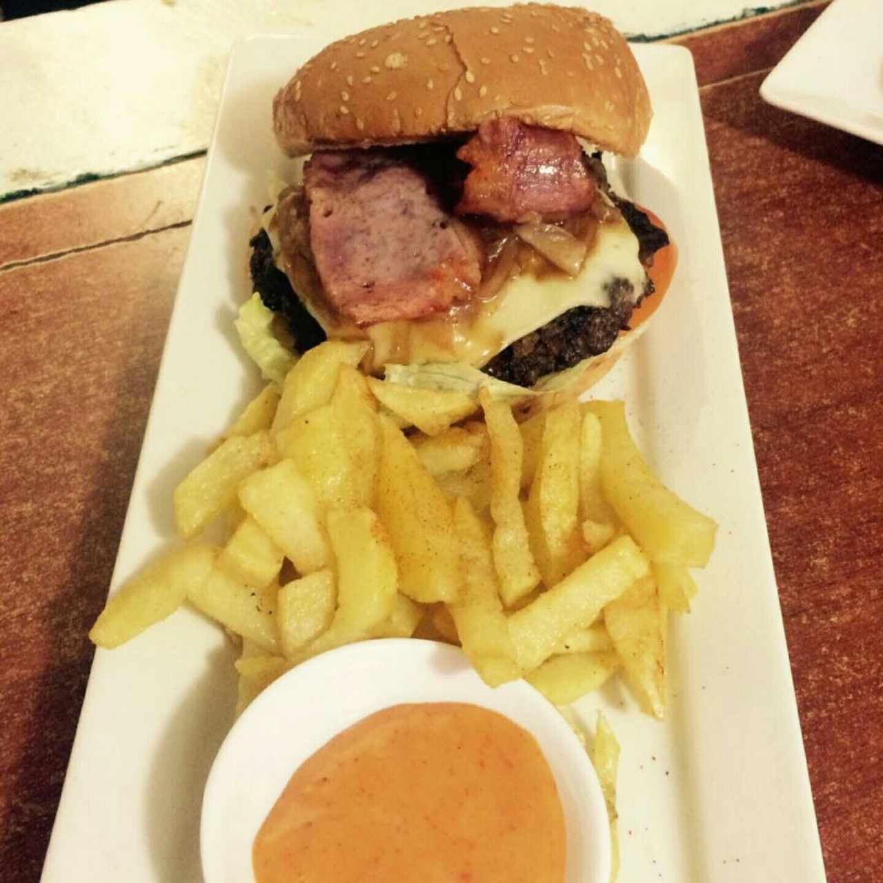 hamburguesa canela y candil 