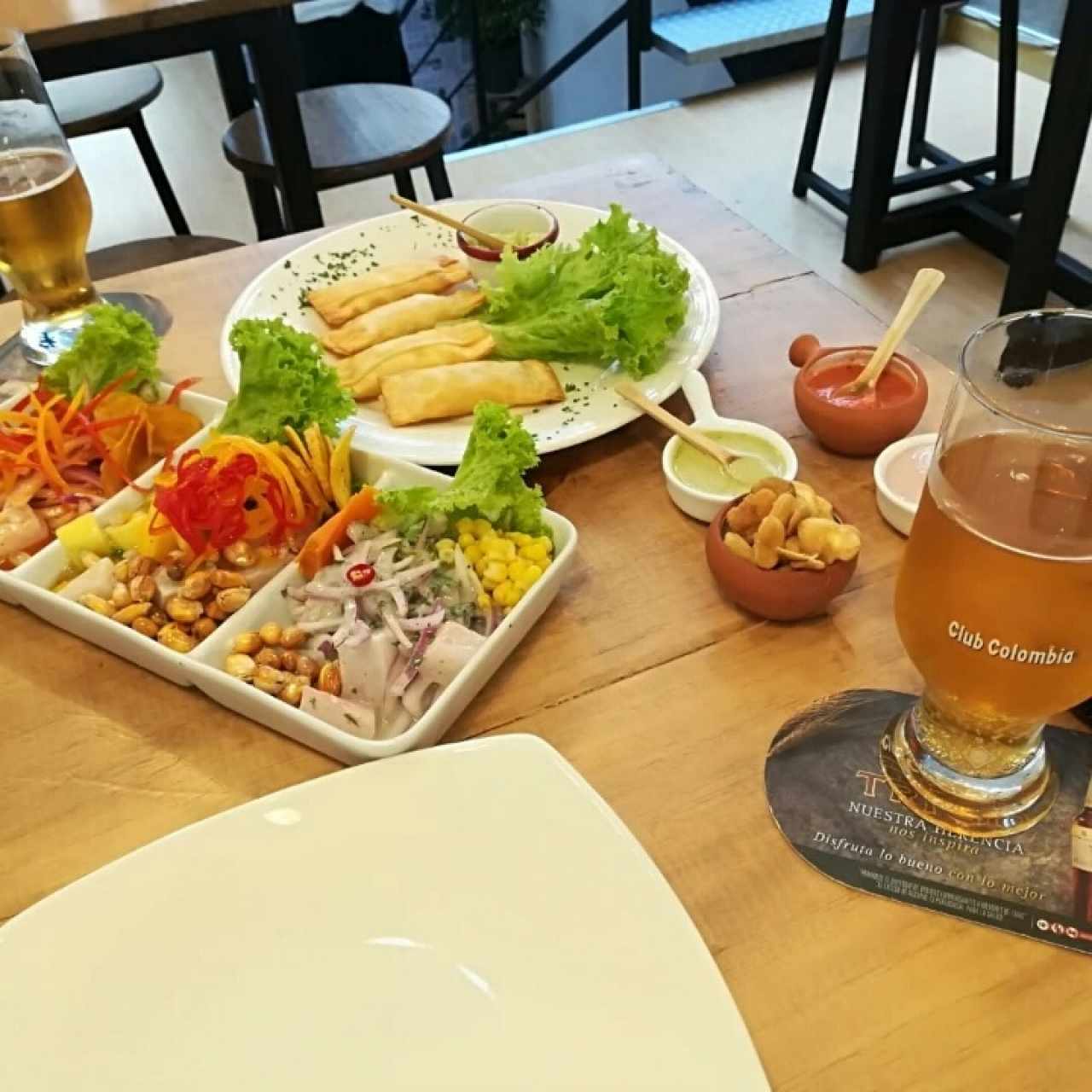 Entrada 3 Ceviche y Tequeños de Queso con Guasacaca