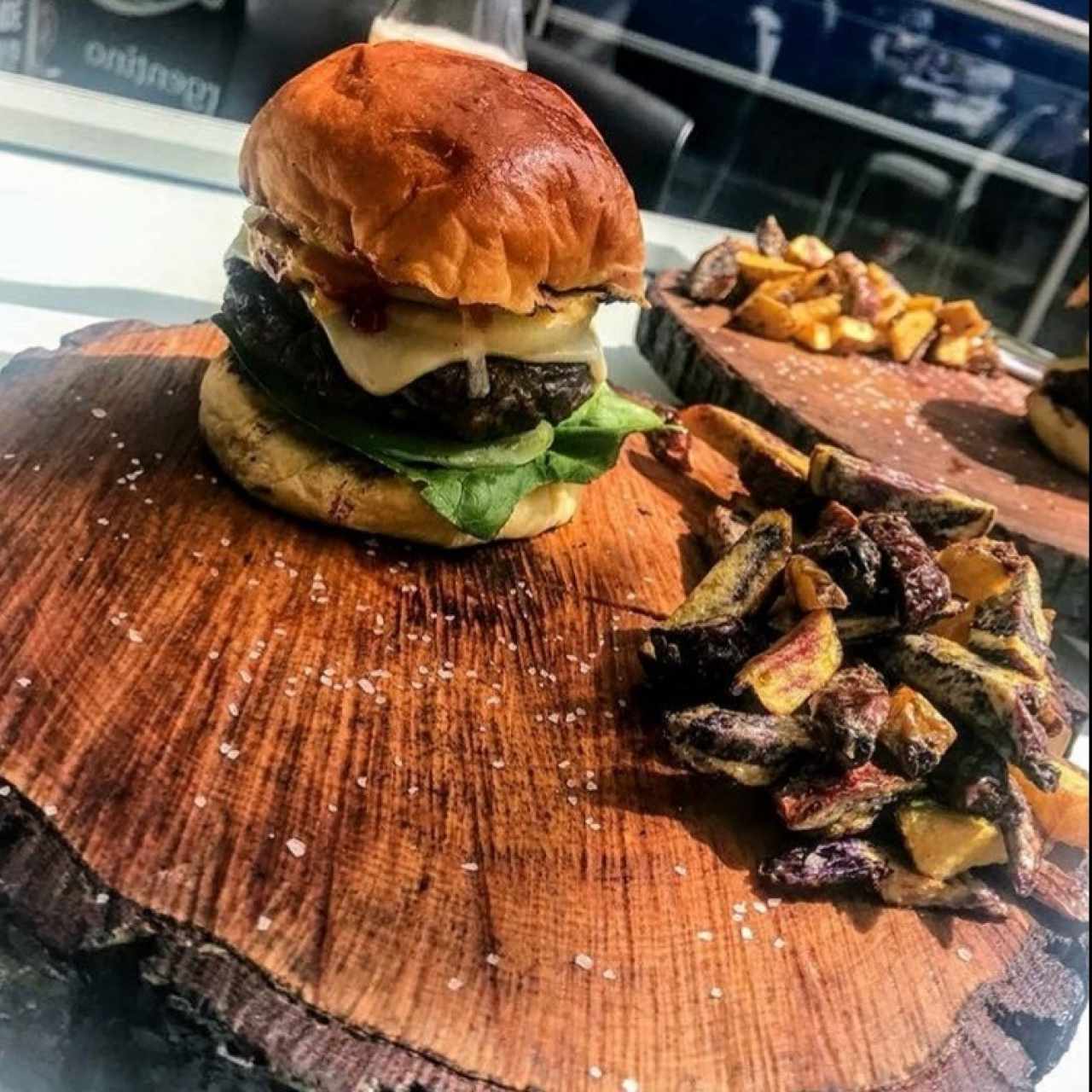 Hamburguesa Clásica 