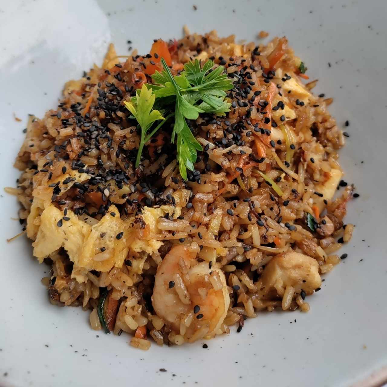 Arroz chaufa con mariscos 