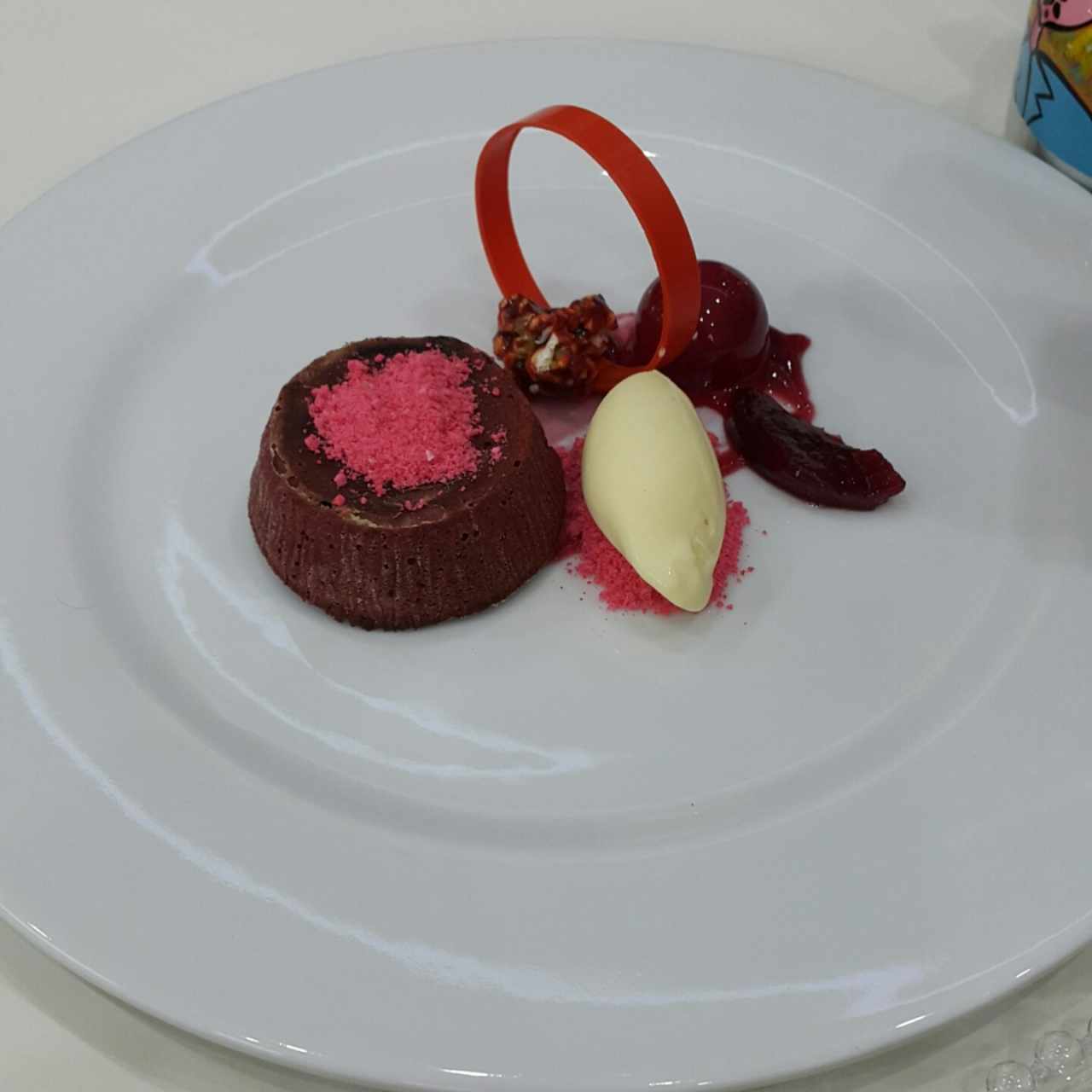 postre al plato de chocolate