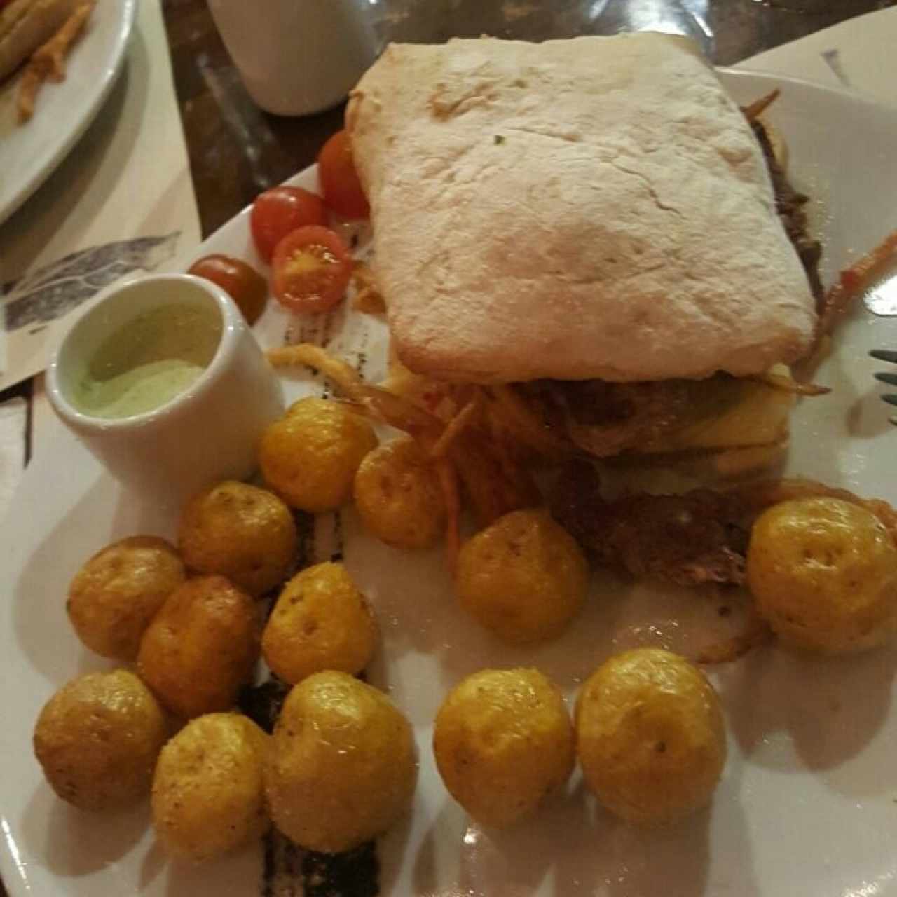 Sandwich de lomo