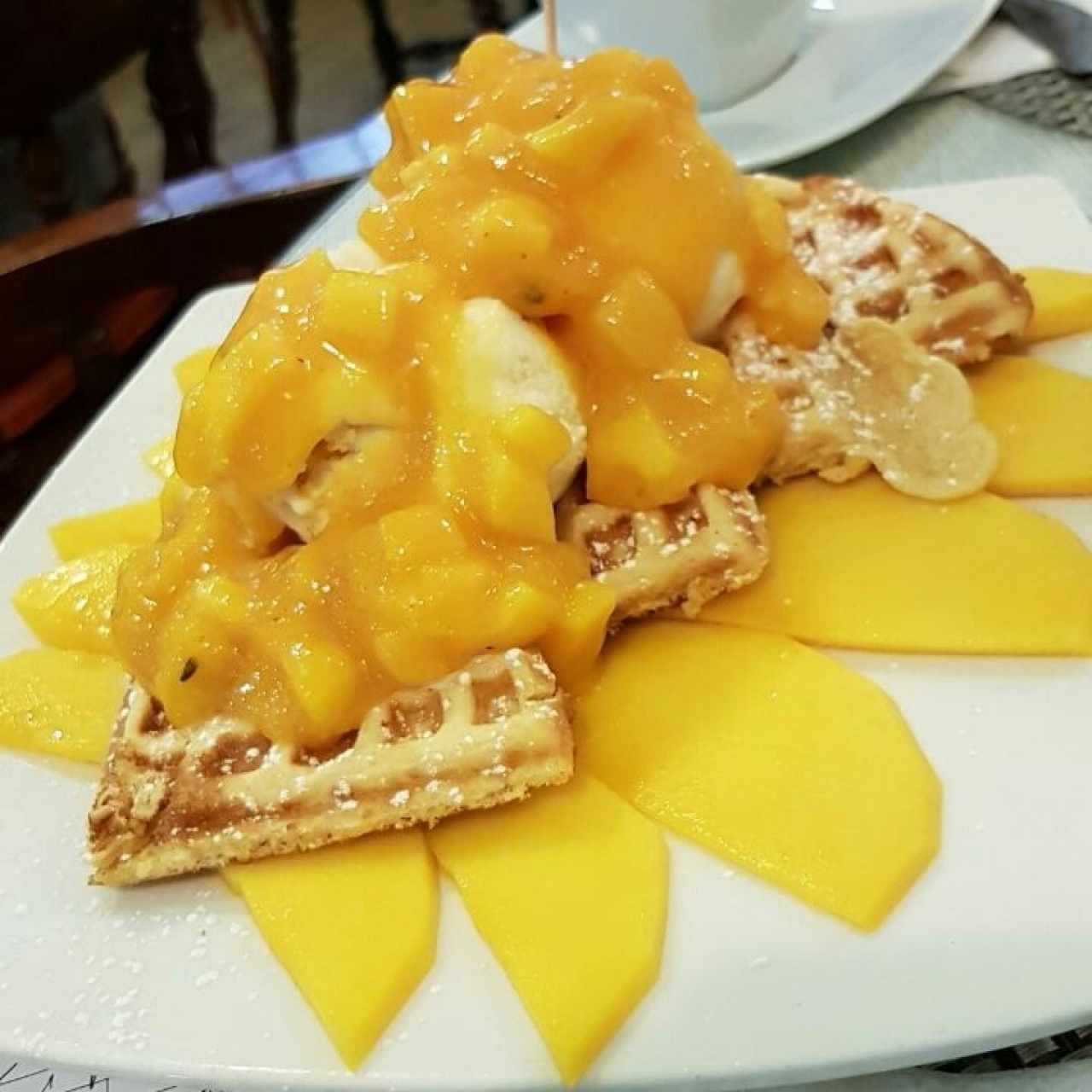 Crepe de mango y maracuyá