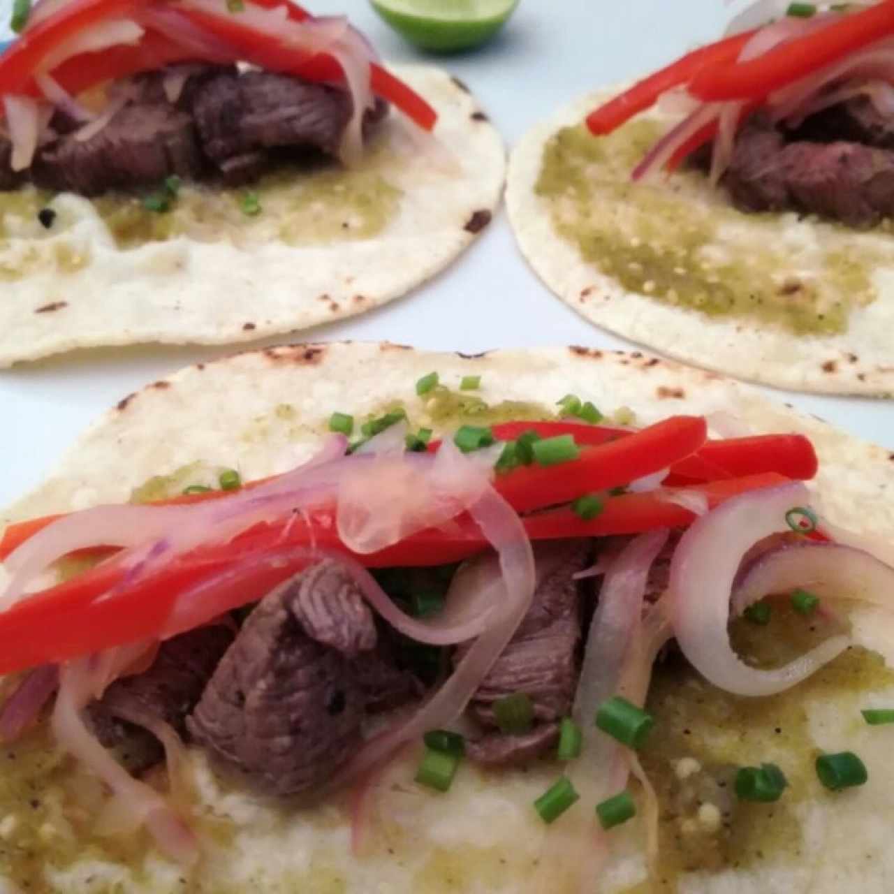 taco clasico de carnitas 