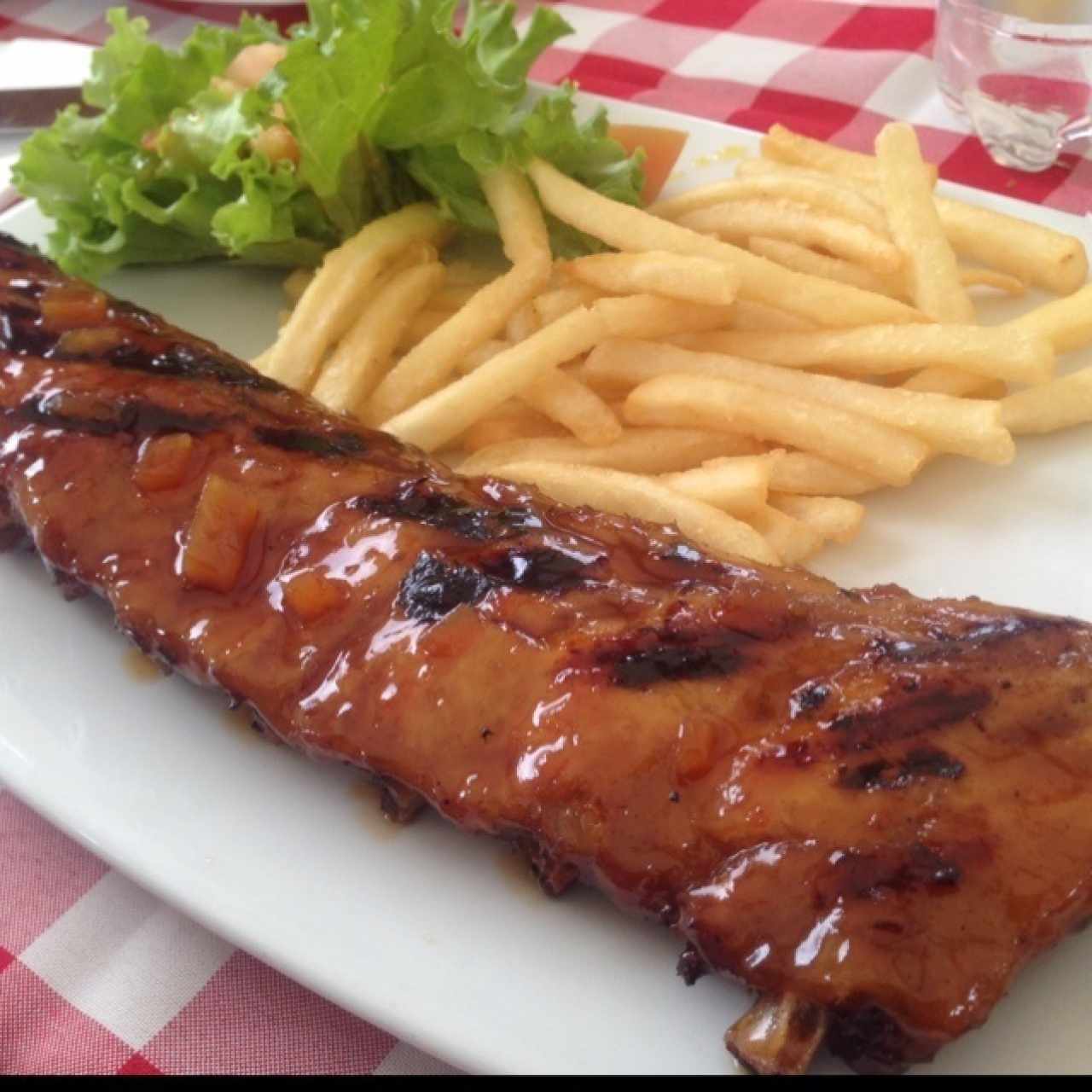 costillas con salsa de piña y picante