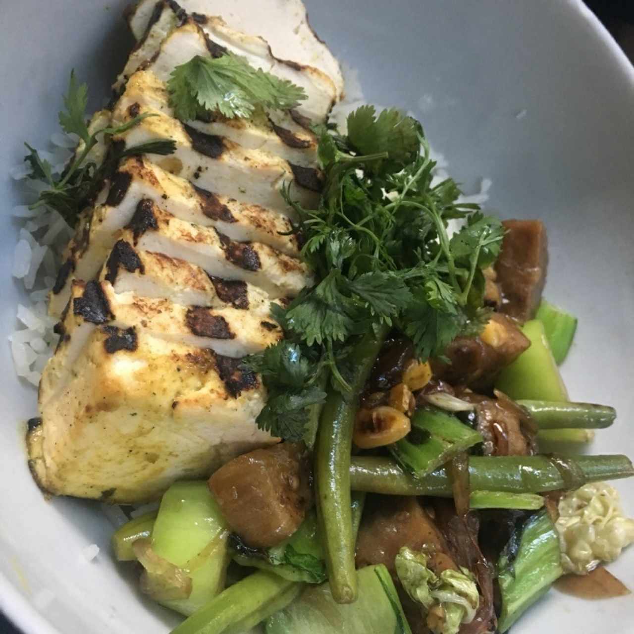 Bowl con tofu