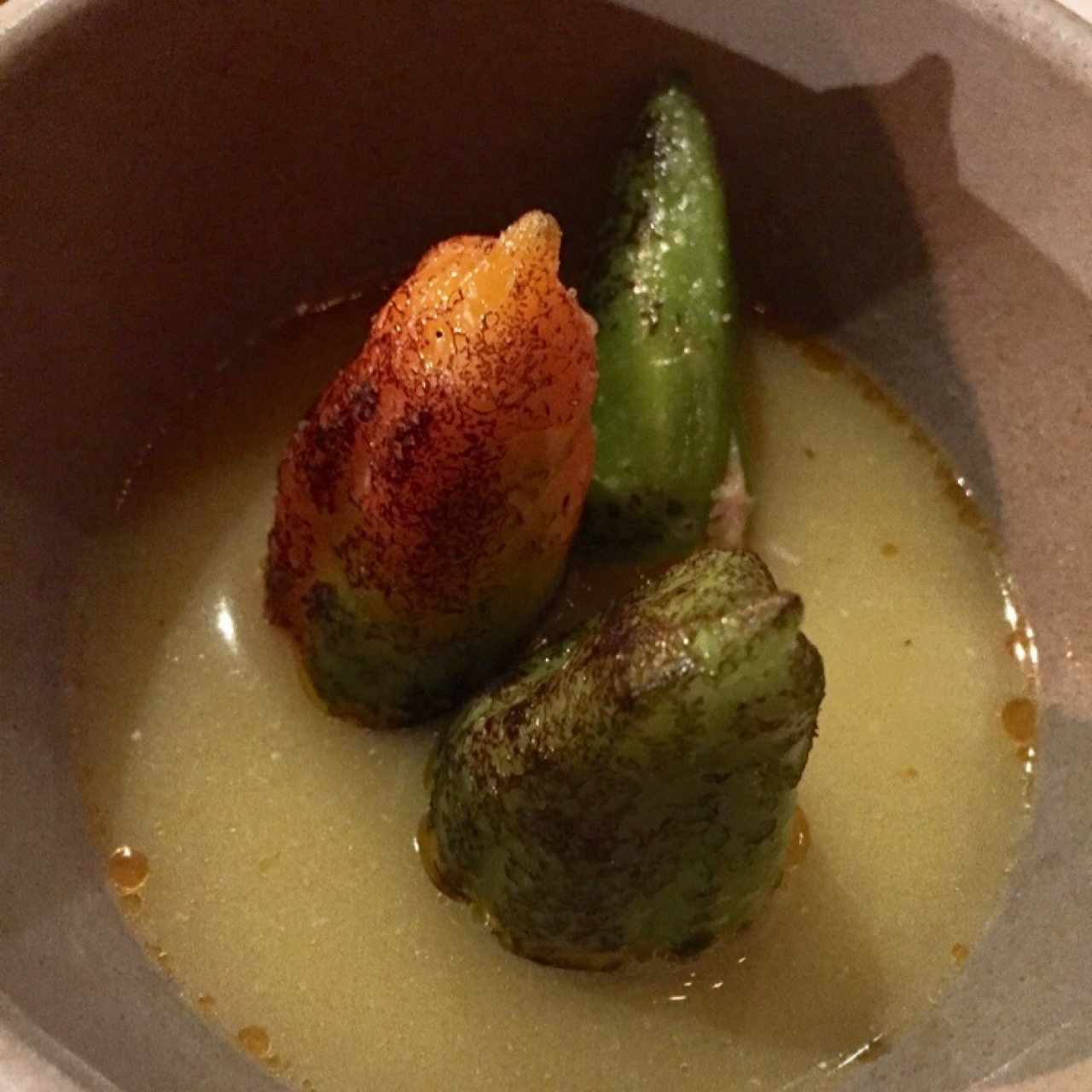 Ají Relleno de Cangrejo con Leche de Tigre
