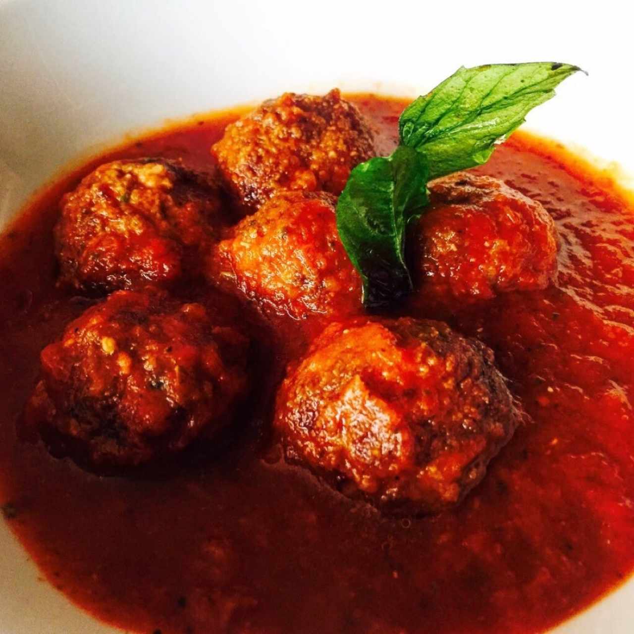 Primi - Polpette al Sugo