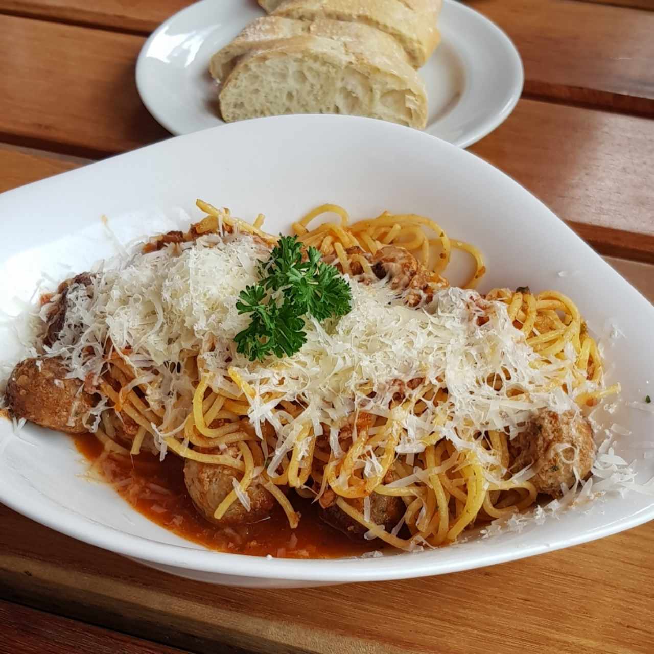 Spaguetti con albondigas