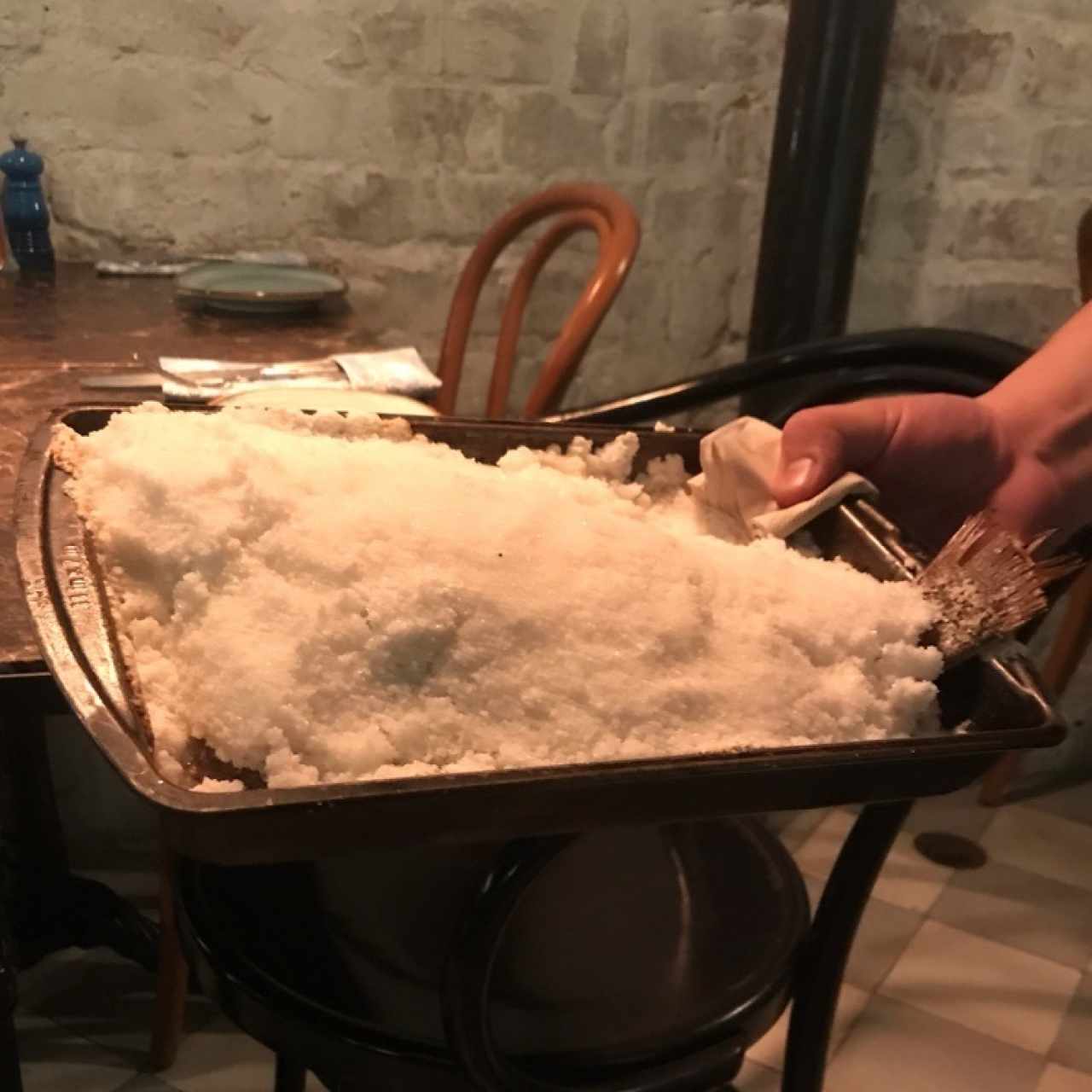 Pescado en costra de sal