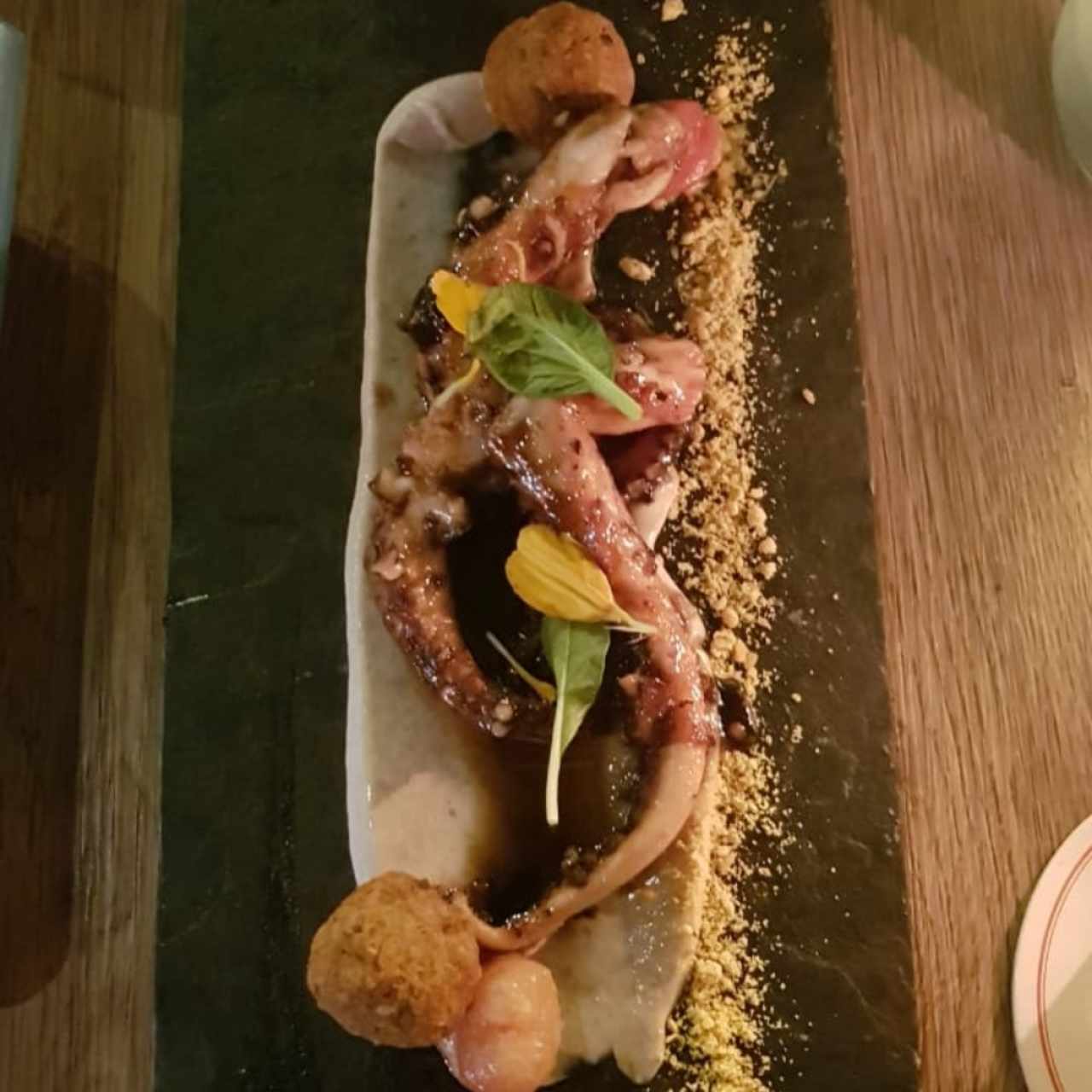 Pulpo en Crema de Arrechón del Chocó