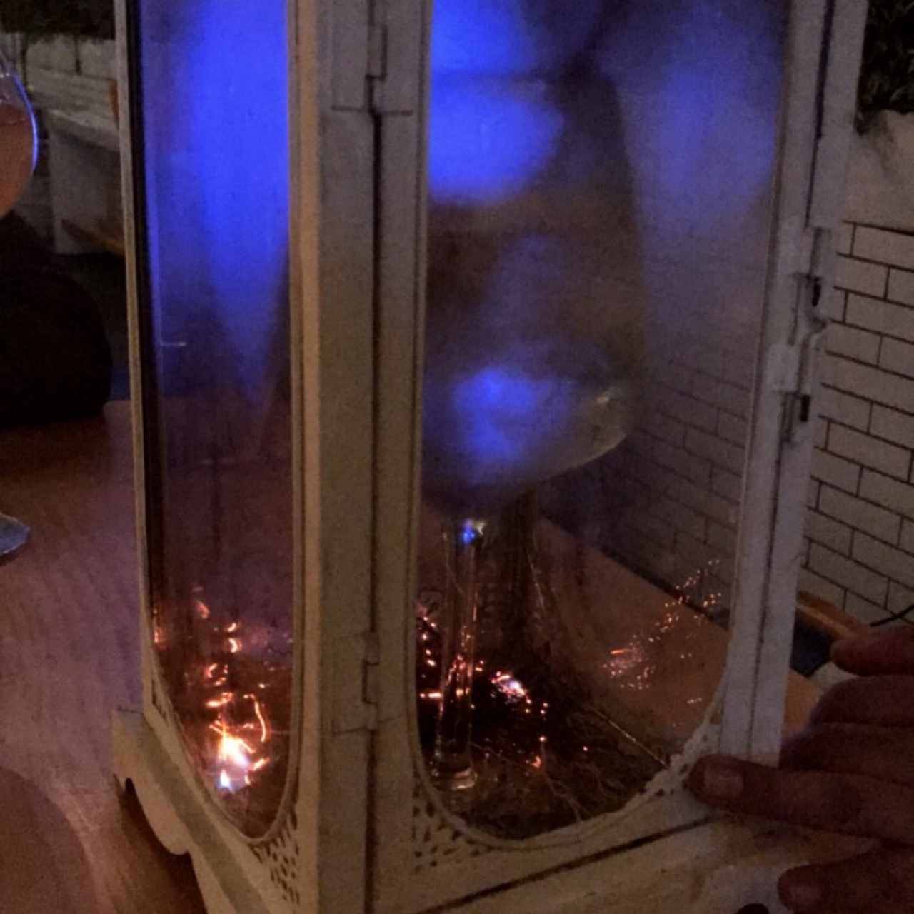 Ginebra ahumada en mandrágora