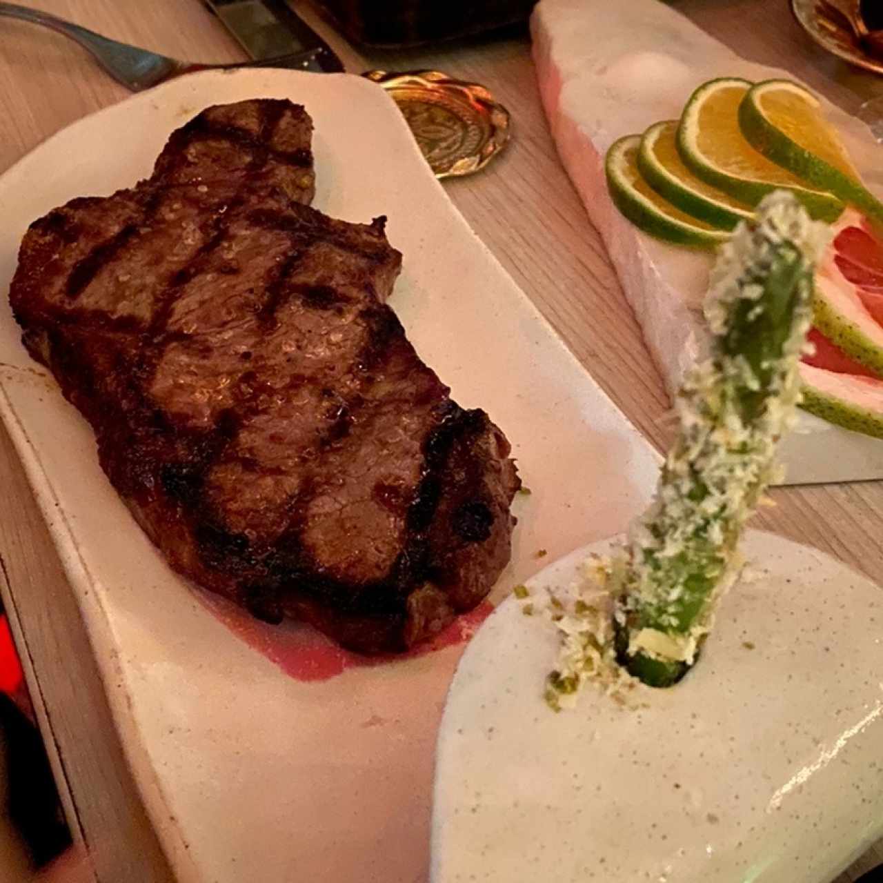 Entrecote (300gr) con salsa de Oporto