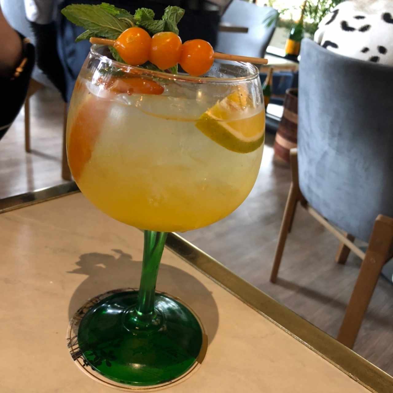 Gasatta de frutos amarillos