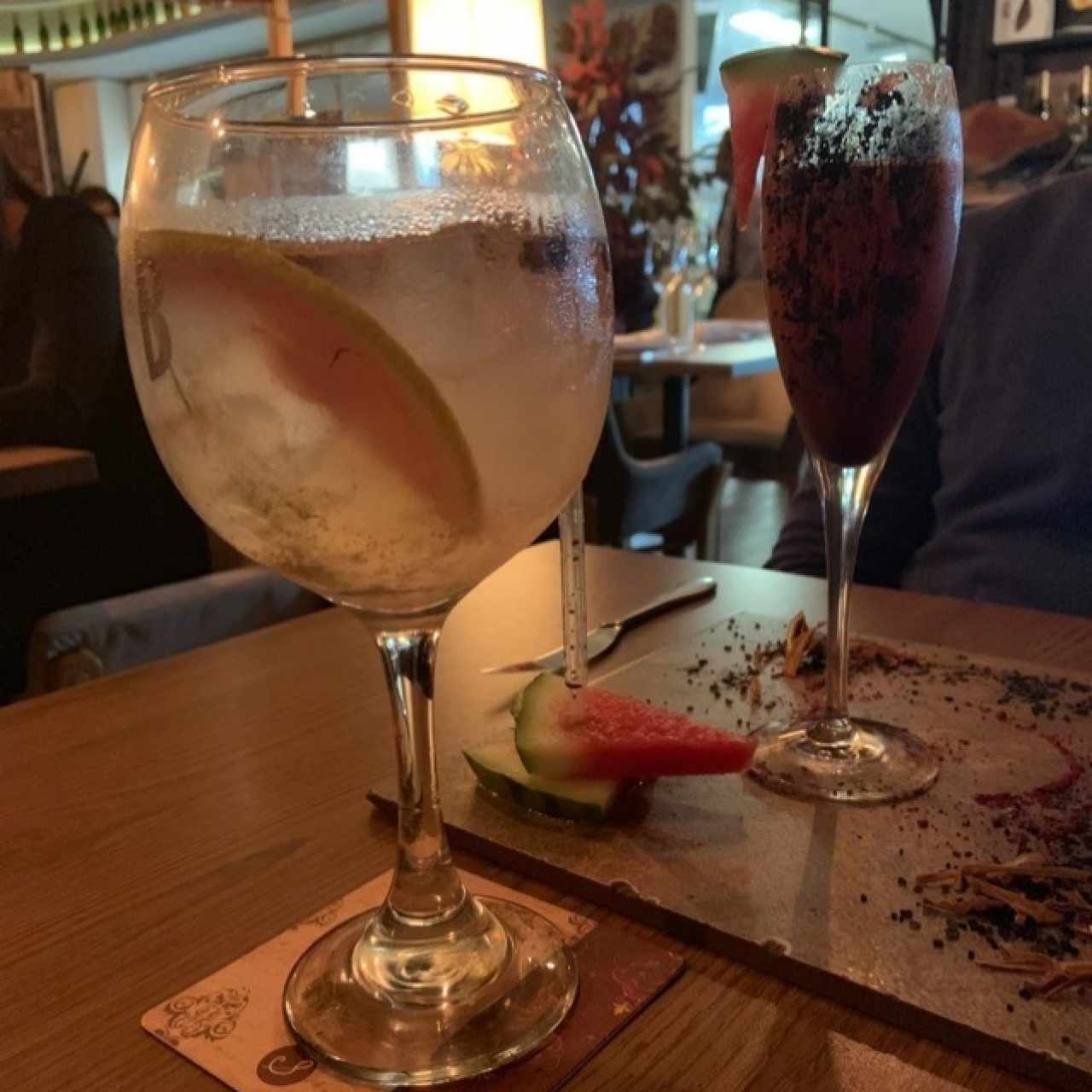 Gin Tonic a Nuestro Estilo y Demente