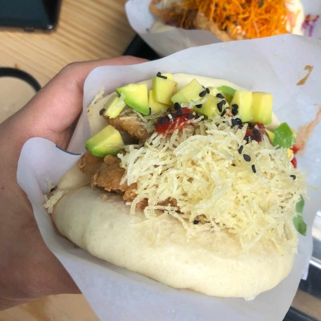 Bao de chicharrón de pescado 