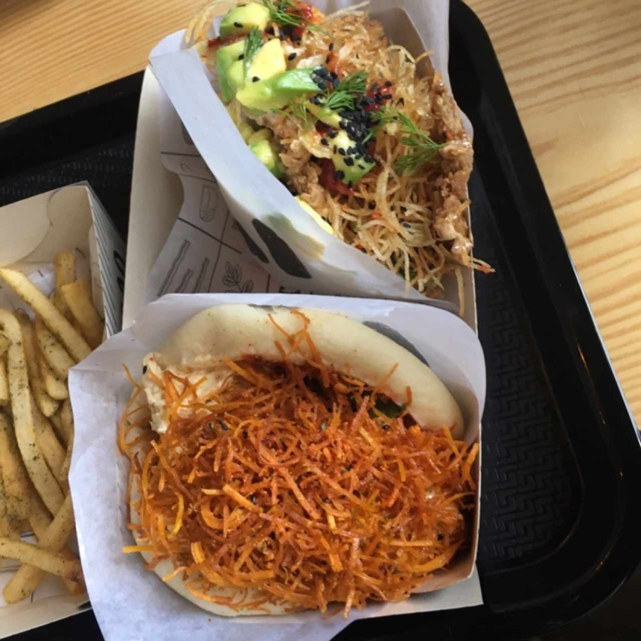 Bao Burger y Bao de Chicharron de pescado
