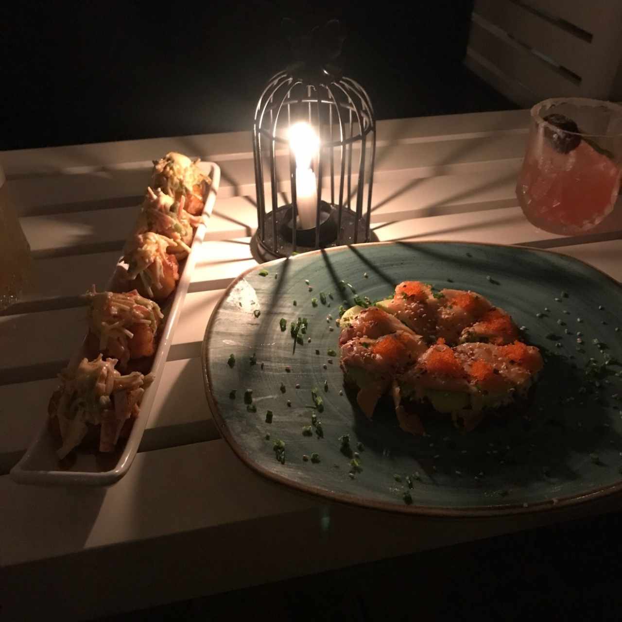 antojitos japoneses y pizza de salmon 