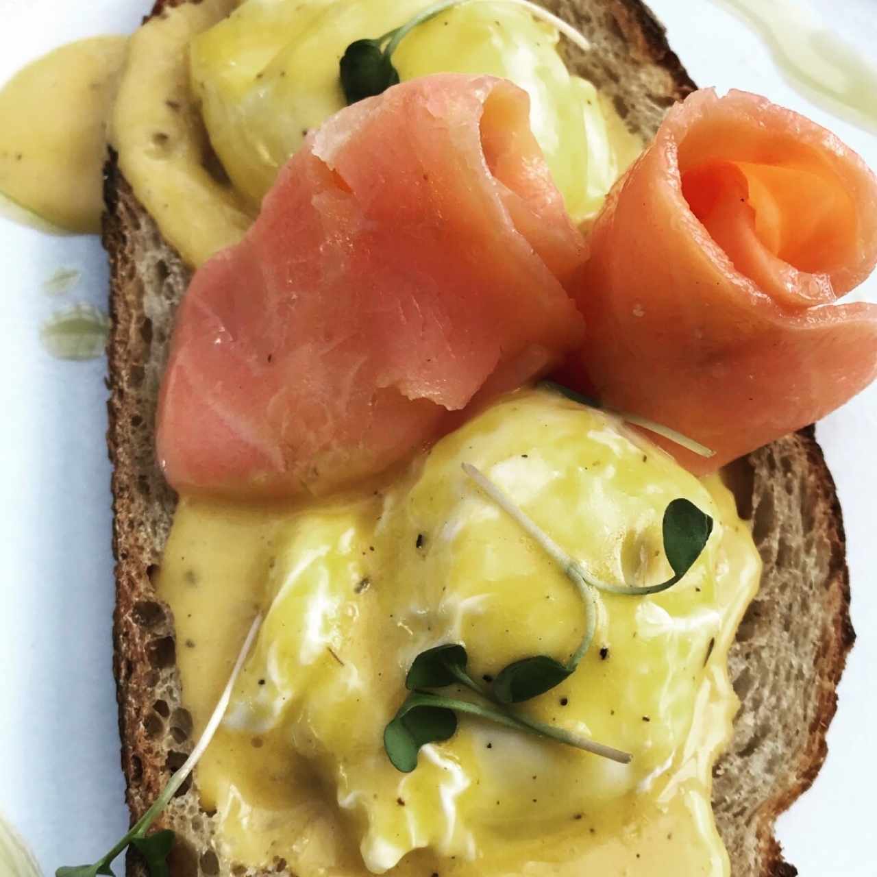 benedictinos con salmón 