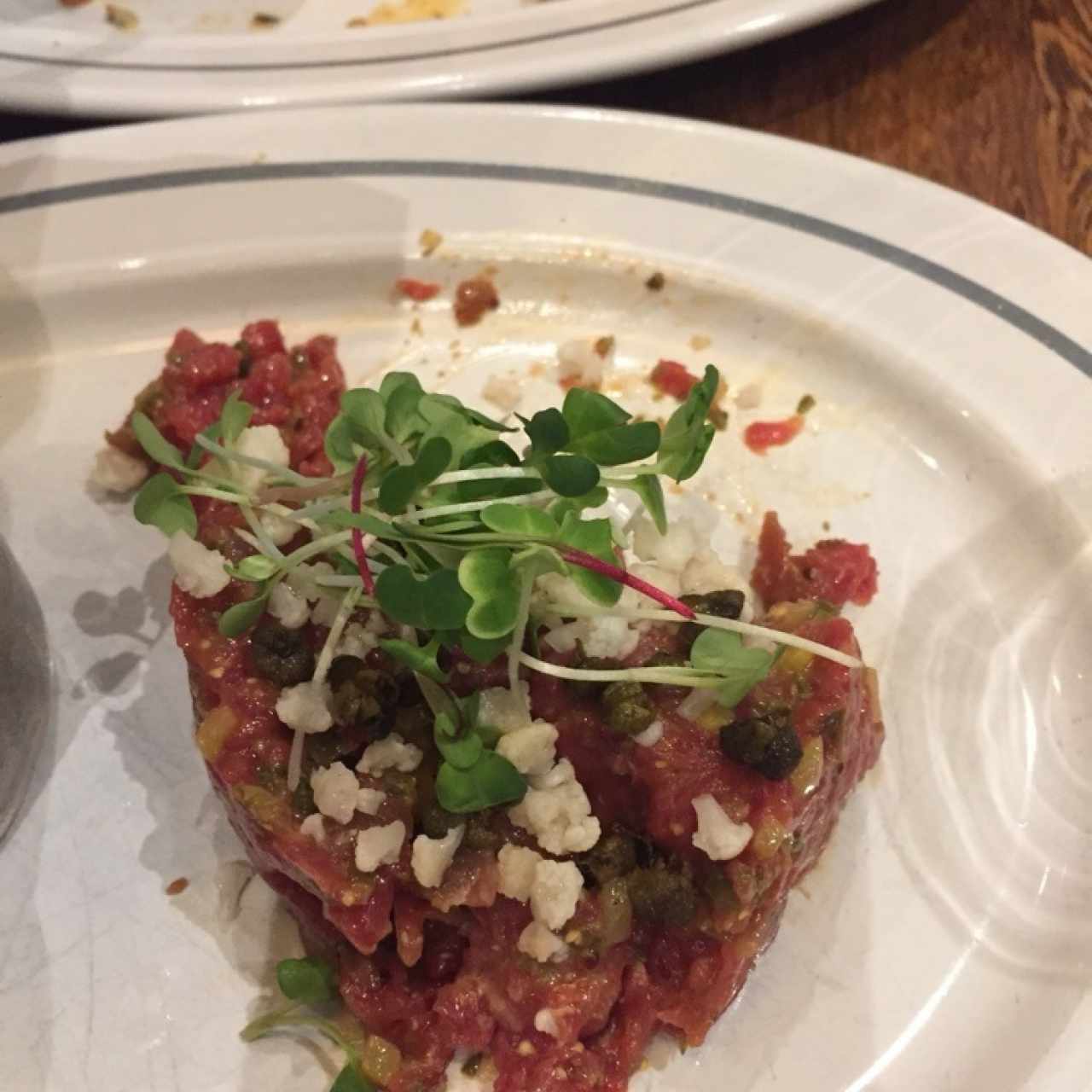Steak Tartare exceso d pepino hay q bajarle!!