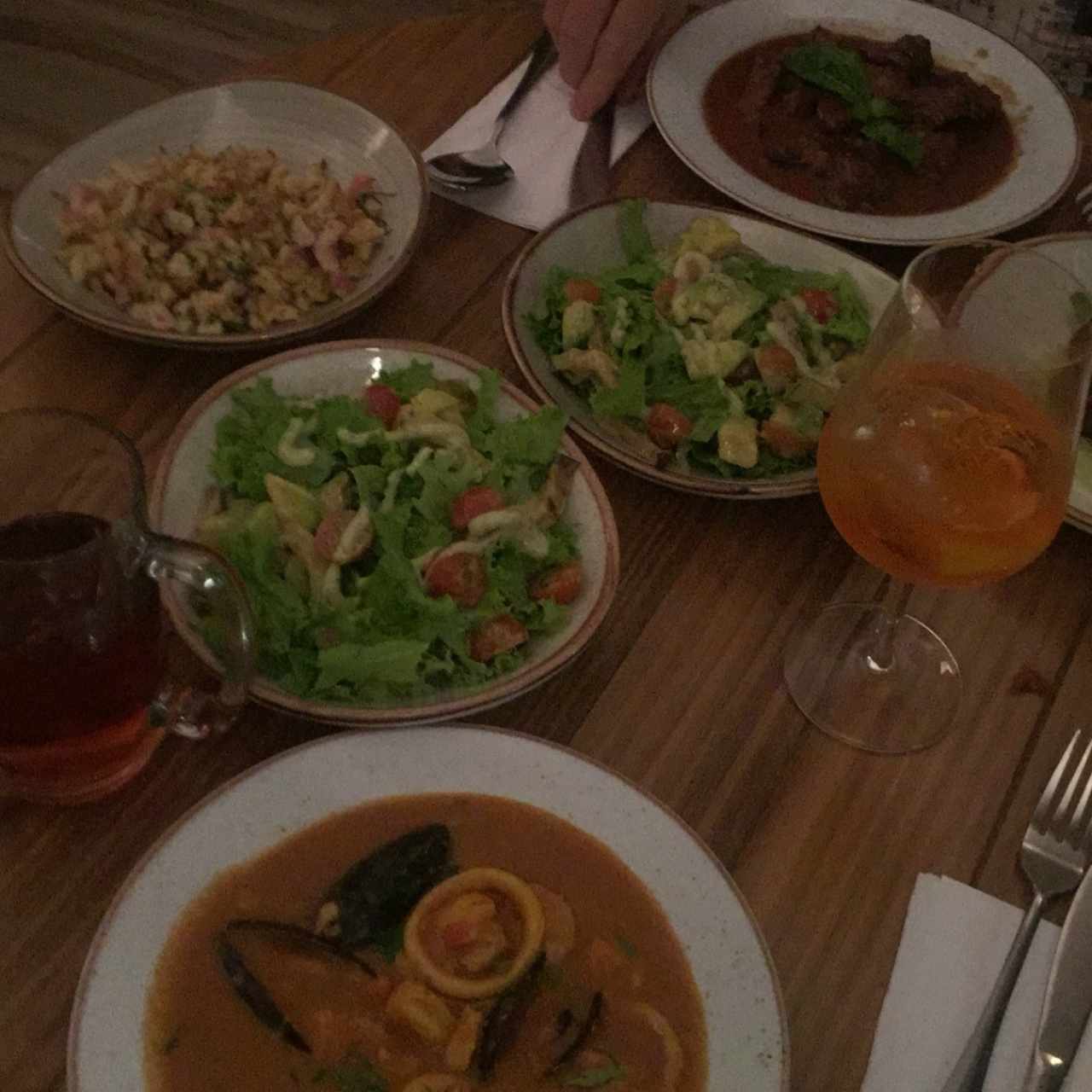 sopa de pescado, ragu de res y acompañamiento de pasta con tocineta 👌🏼