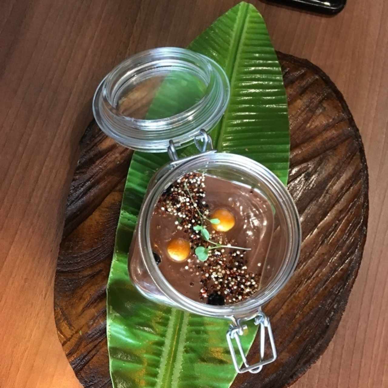 Jardin de nutella y frutos del bosque 