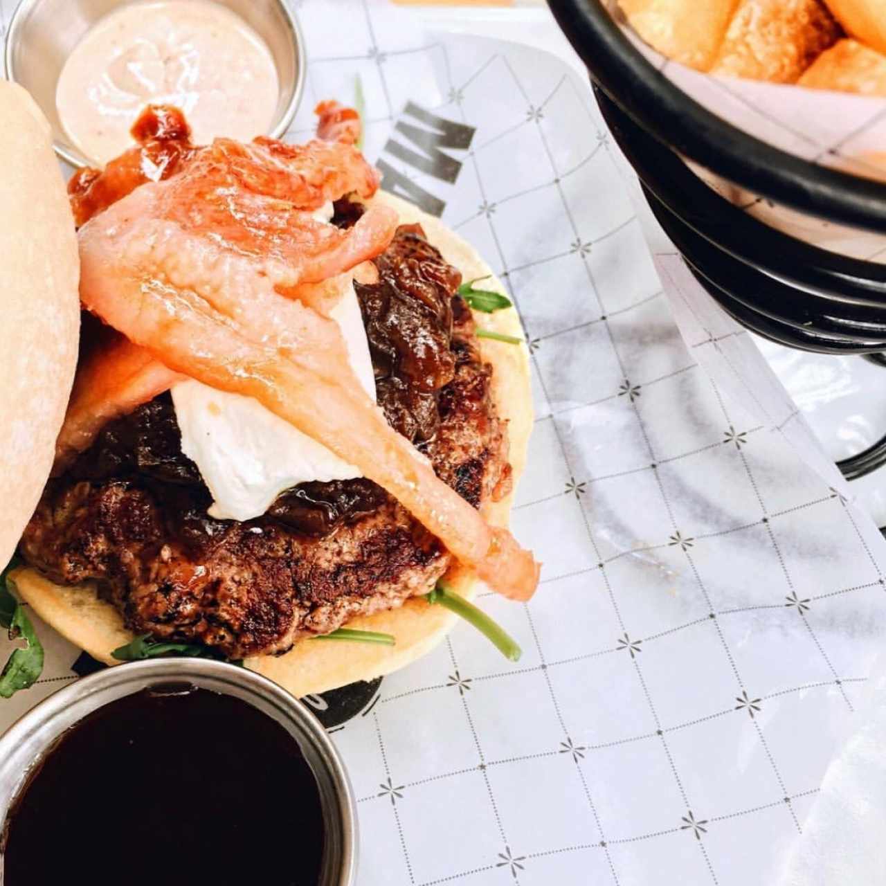 Hamburguesa Sailor Jerry
