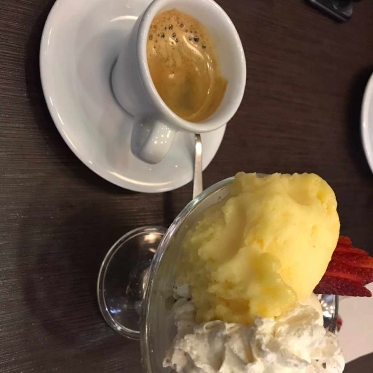 frutal y expresó