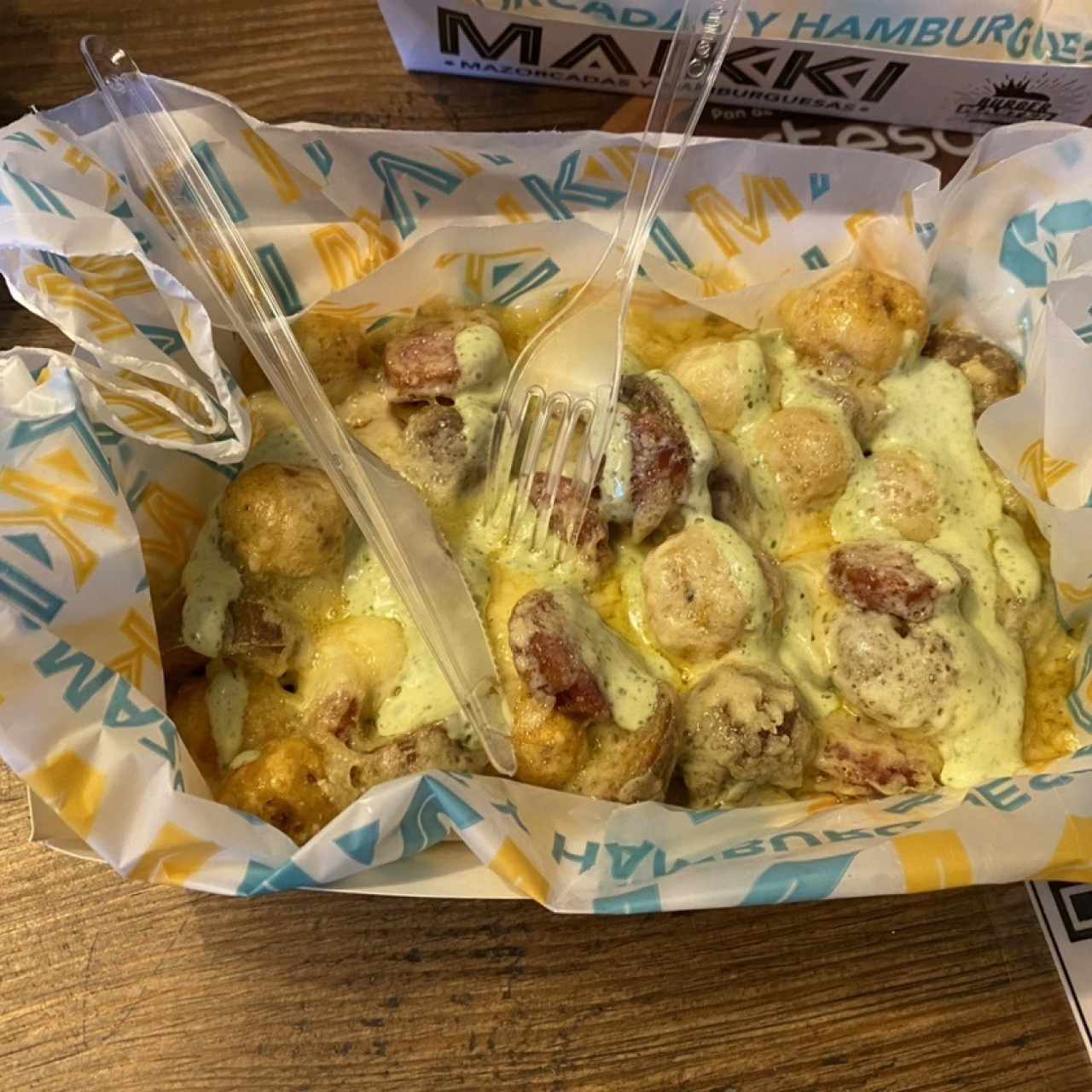 Papas y chorizo con queso paipa