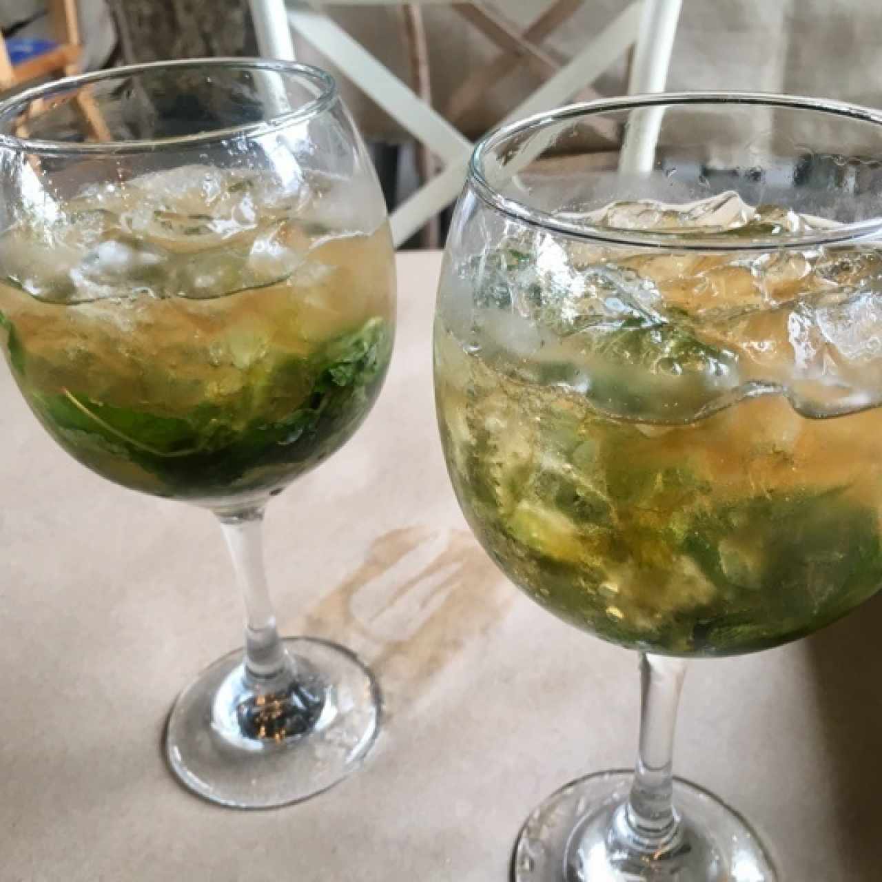 Mojitos Happy Hour