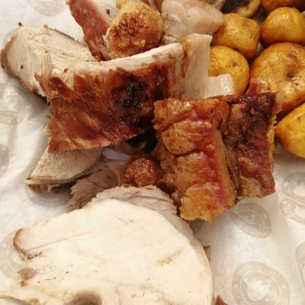 Costillas con chicharron