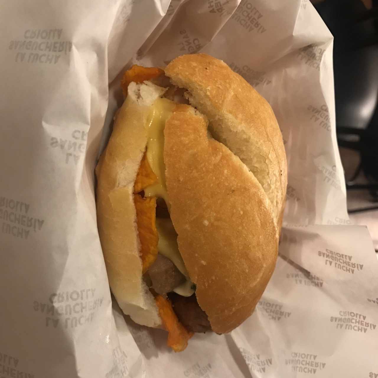 Sandwich la lucha con adición de queso 