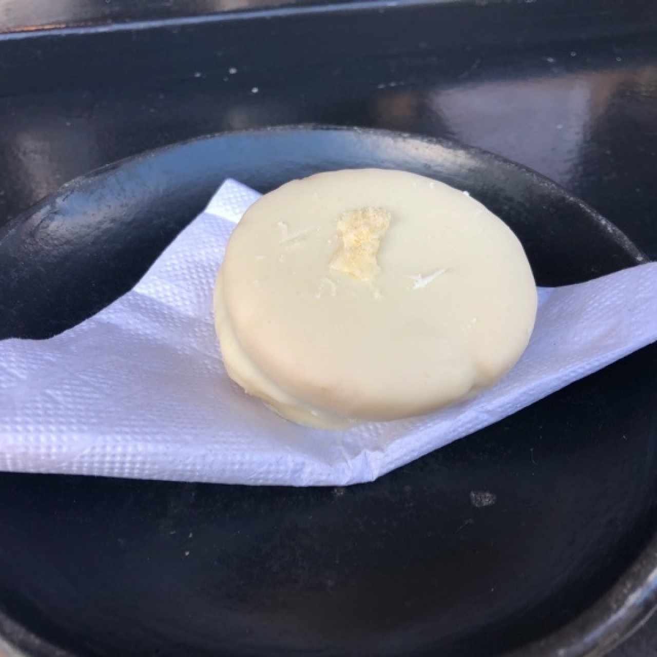 Alfajor de chocolate blanco