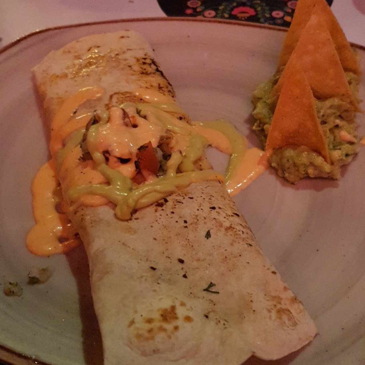 niño envuelto de pollo 