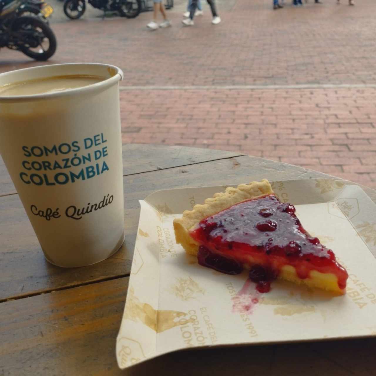 latte caramelo cheesecake frutos rojos