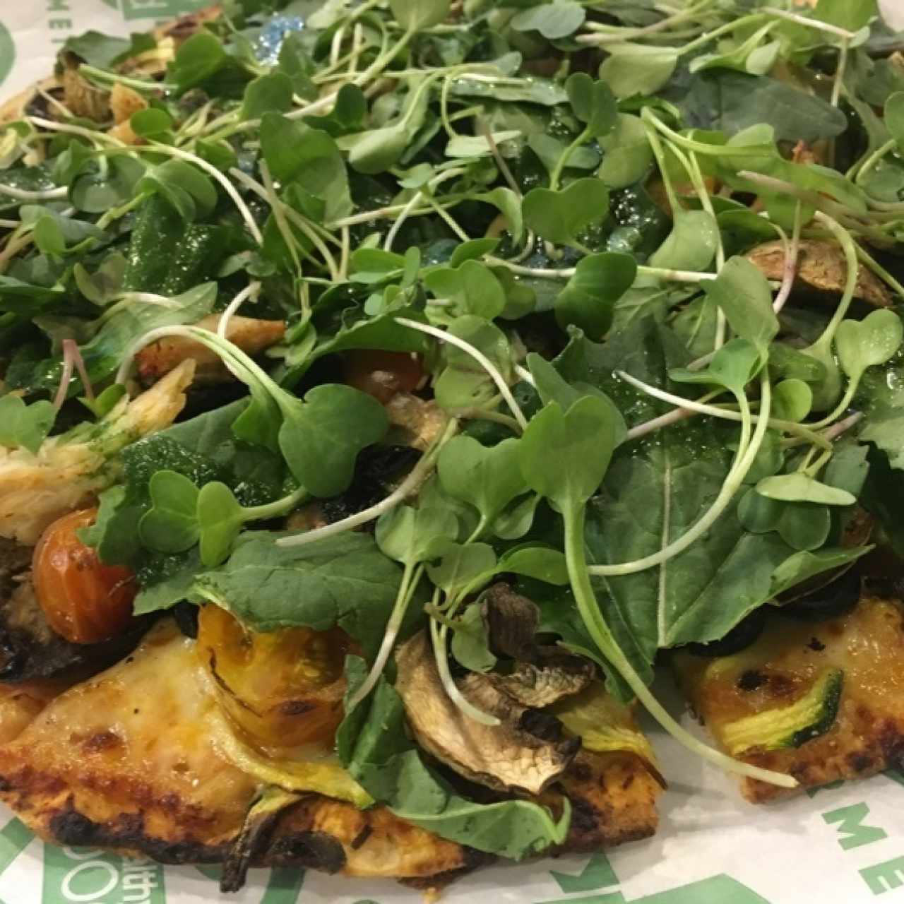 Pizza Meliziane (no recuerdo bien) + adición de pollo