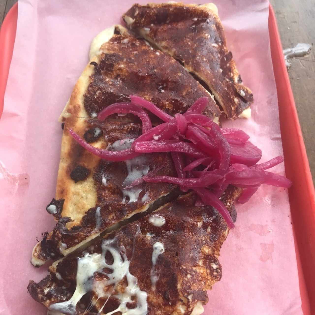 quesadilla de chicharron 