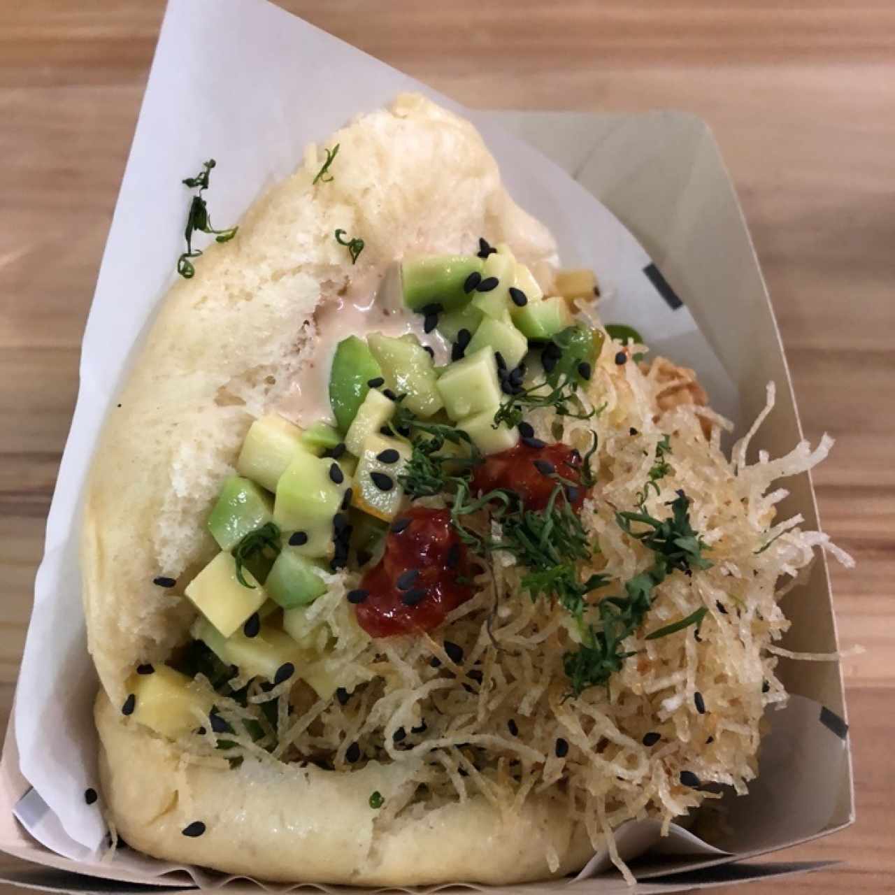 Bao de chicharron de pescado
