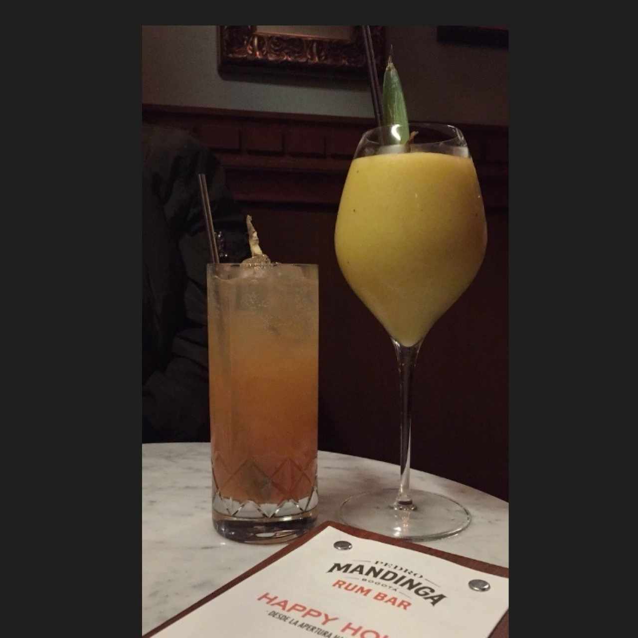 Canal Buk y Coctel de Maracuyá