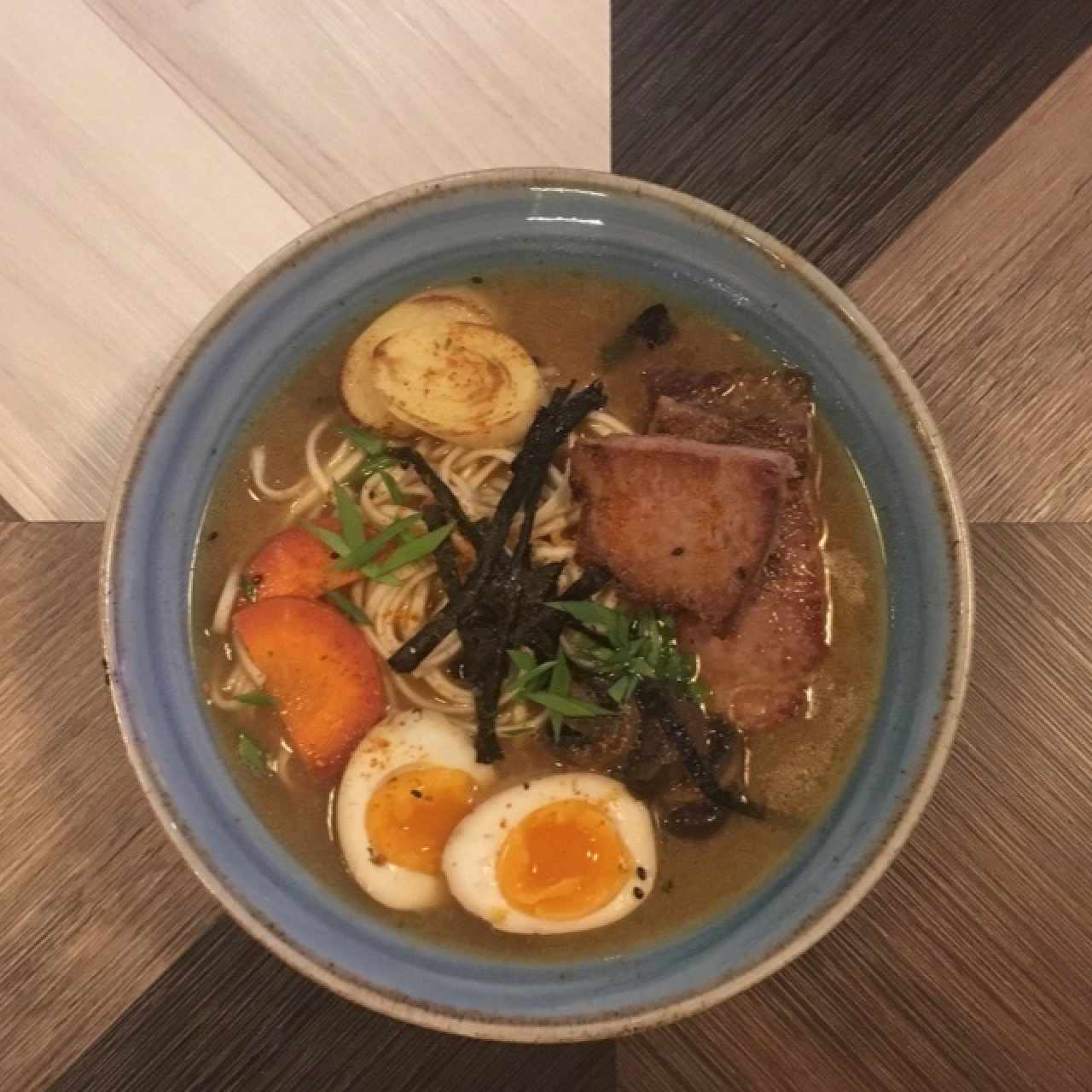 Ramen de cerdo