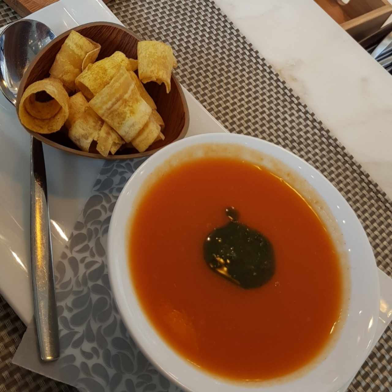 sopa de tomate