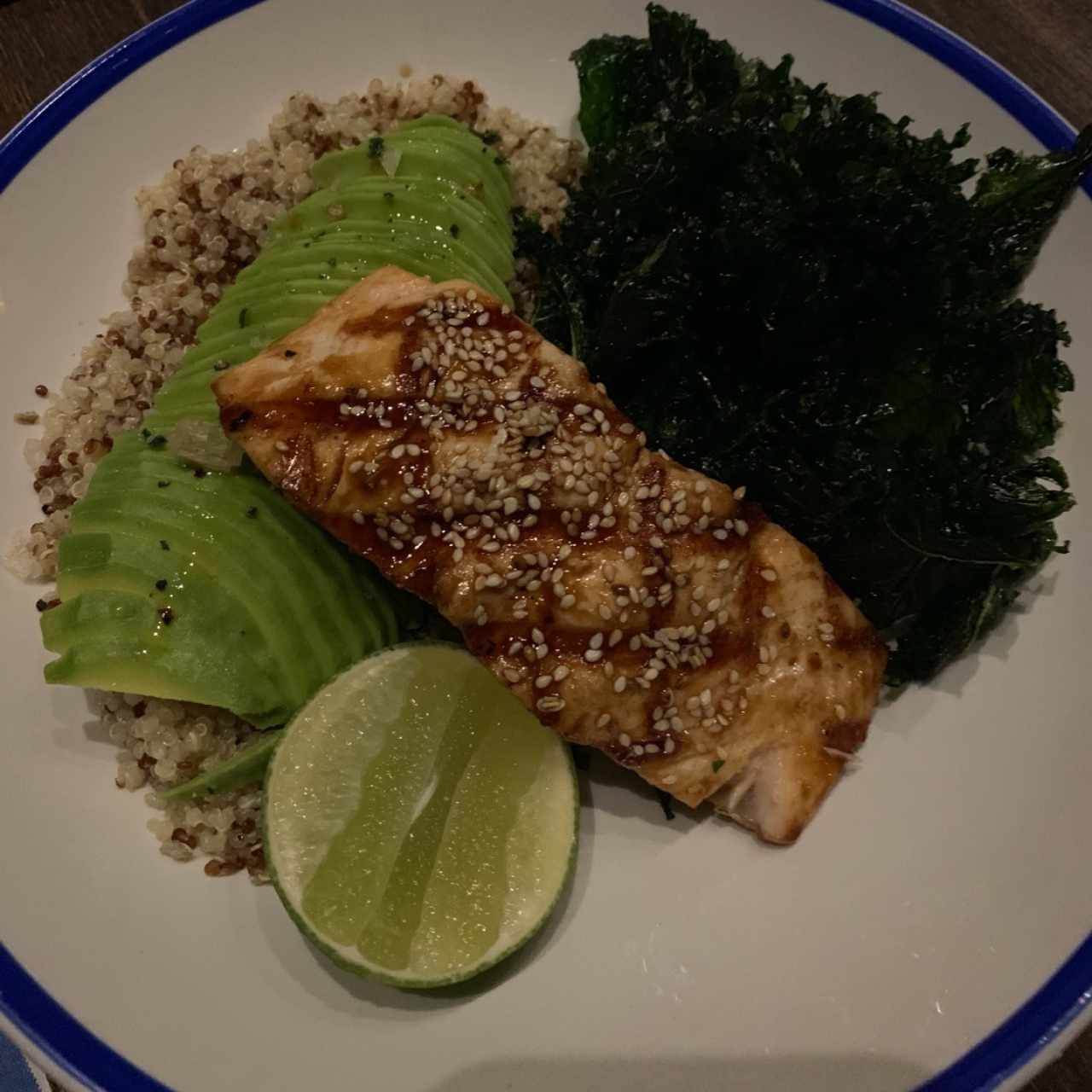 bowl de salmón