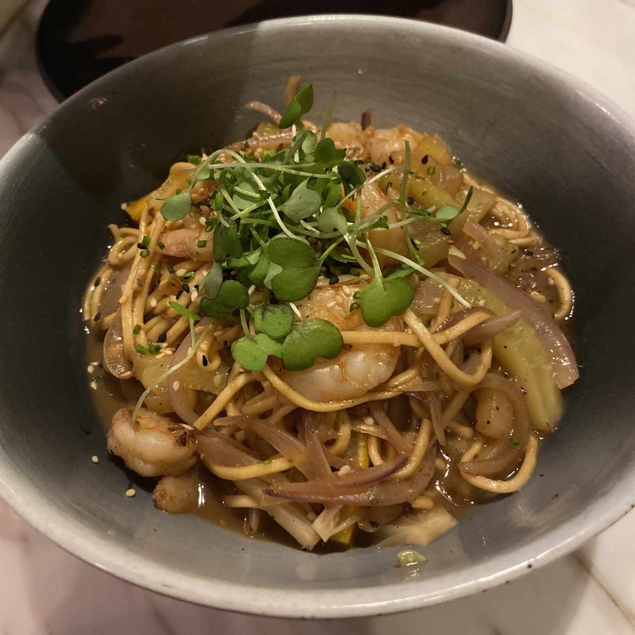 Fideos con camarones