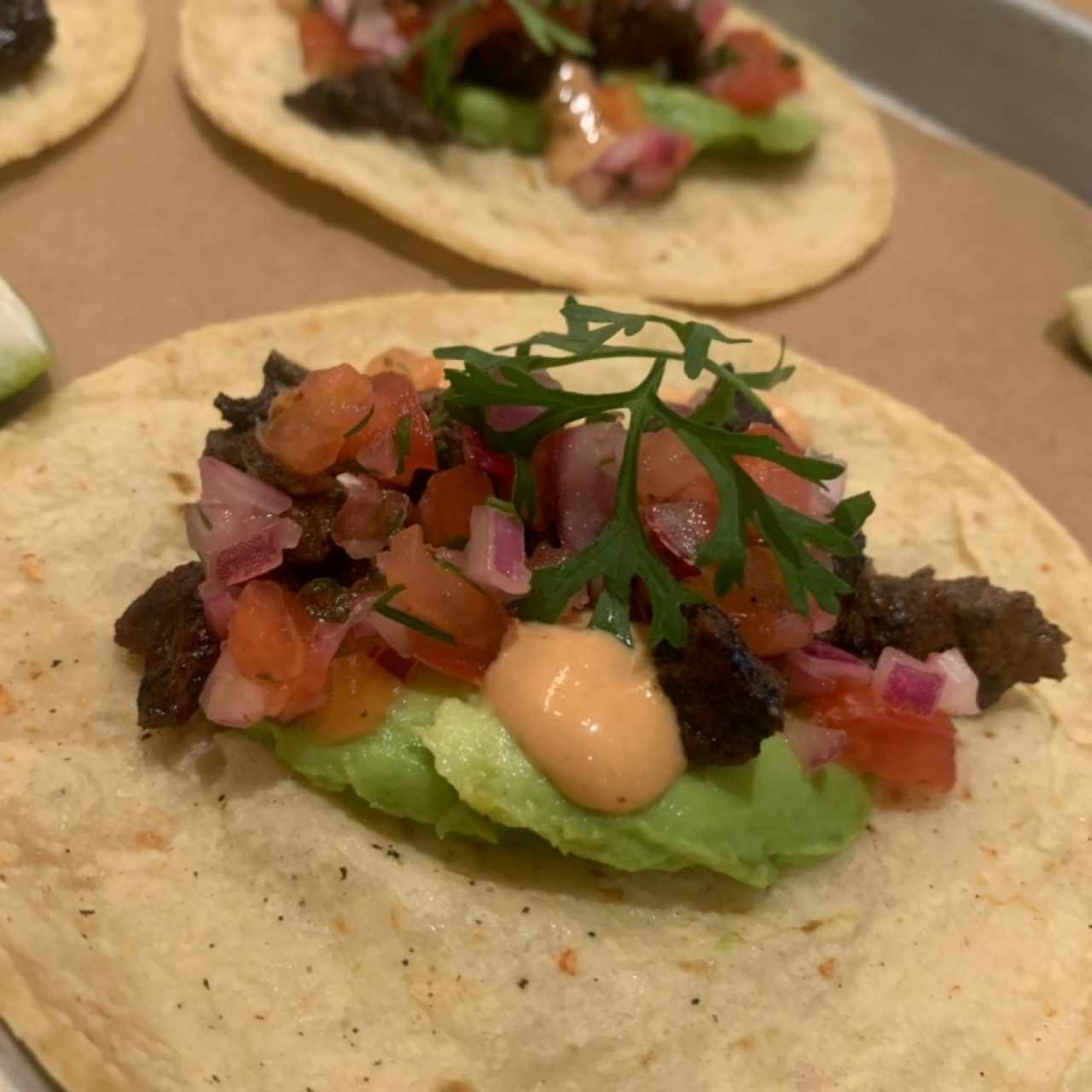 Tacos de carne asada