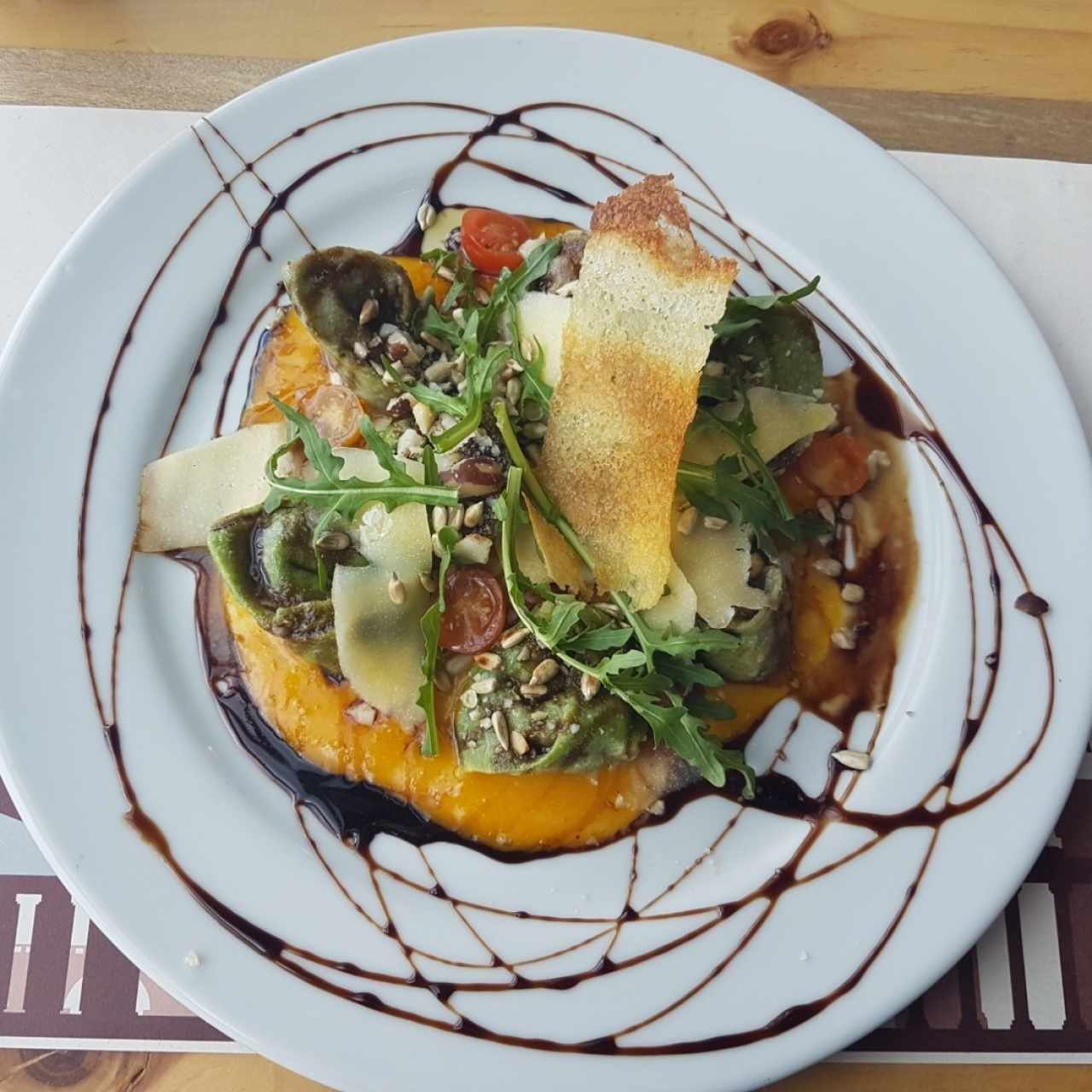 Pasta rellena de camaron.