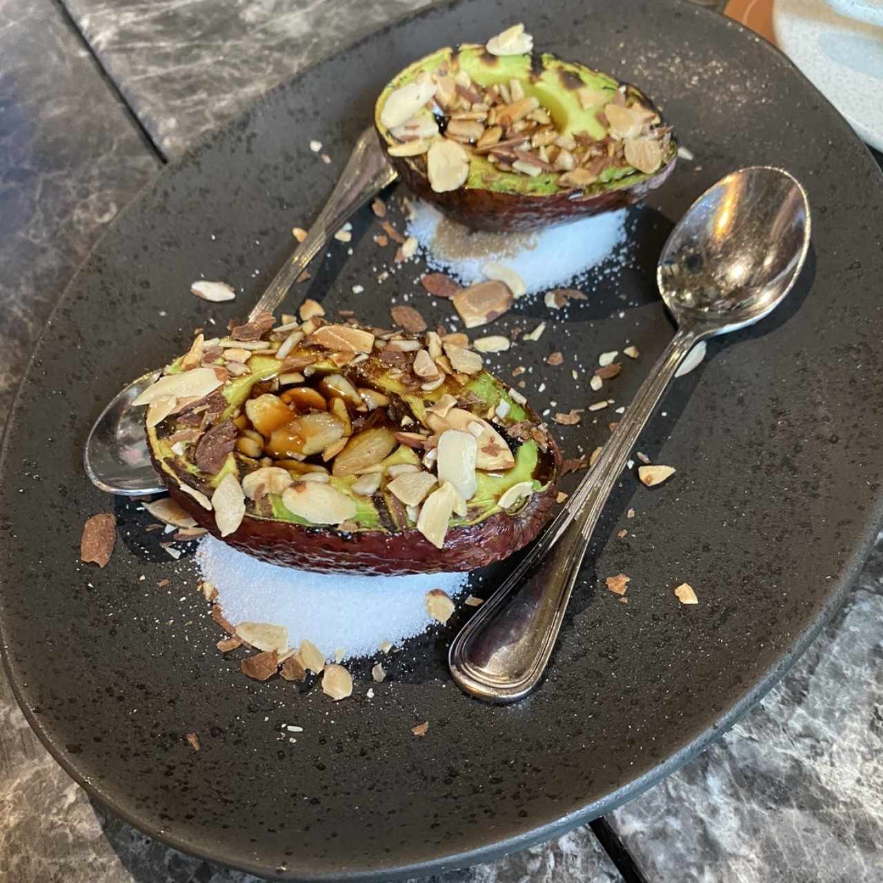 Aguacates a la parrilla