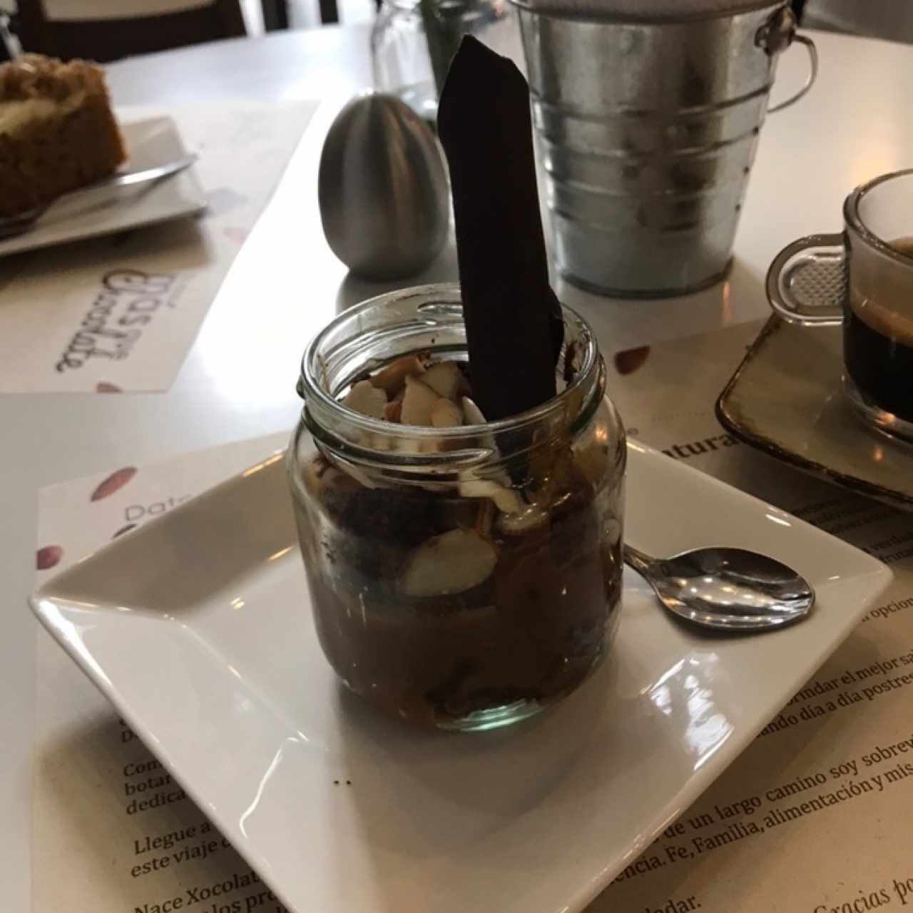 Brownie de chocolate y arequipe