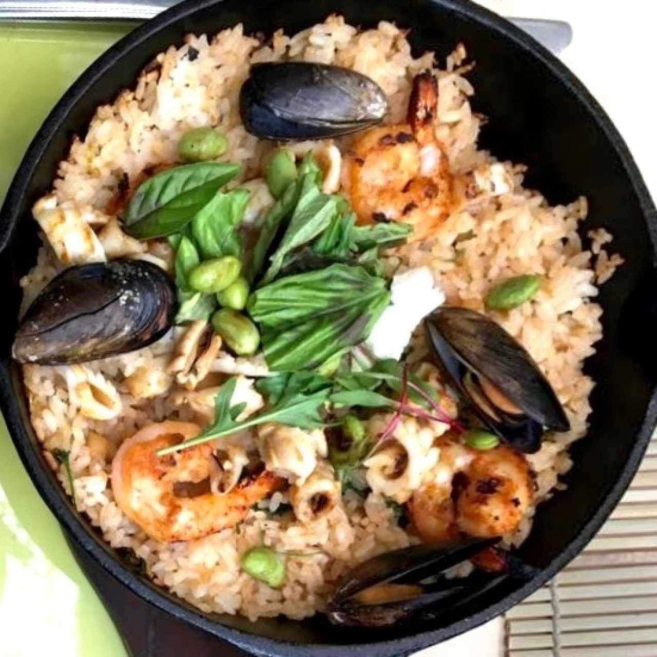 Kimchi rice de mariscos